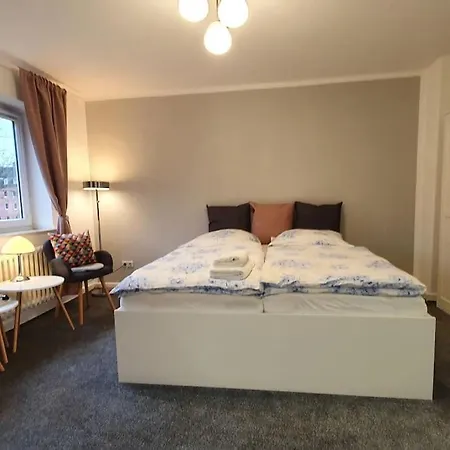 Zentral Gelegene, Ruhige 1 Zimmer Wohnung Am Park - Self Check In Kiel Exterior photo